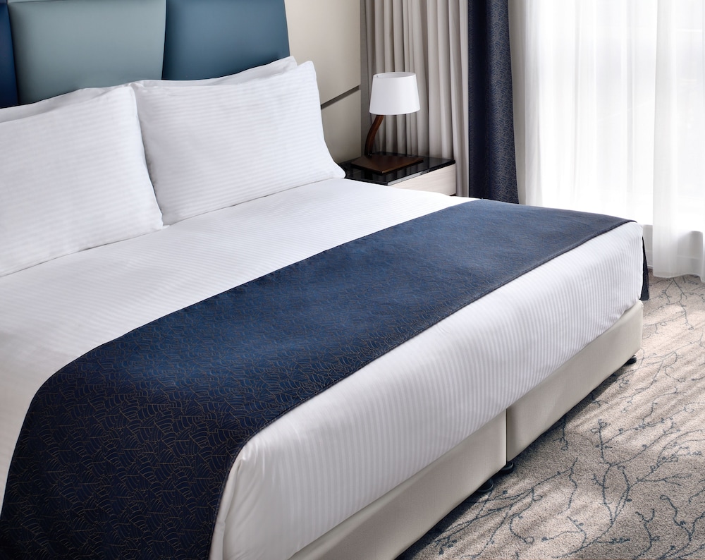 Mövenpick Hotel Apartments Downtown Dubai 6
