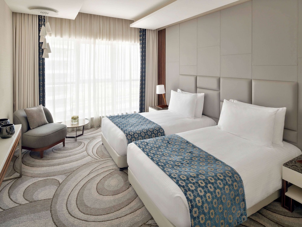 Mövenpick Hotel Apartments Downtown Dubai 9