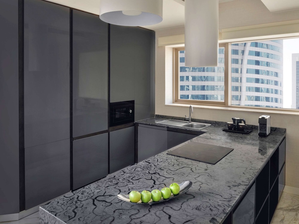 Mövenpick Hotel Apartments Downtown Dubai 20