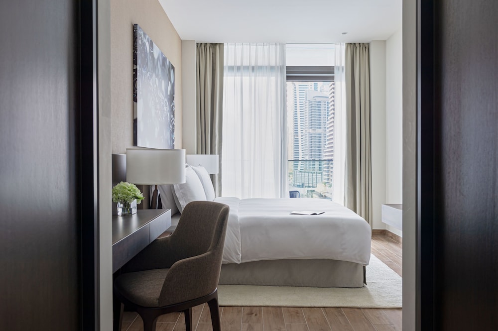 Jumeirah Living Marina Gate 5