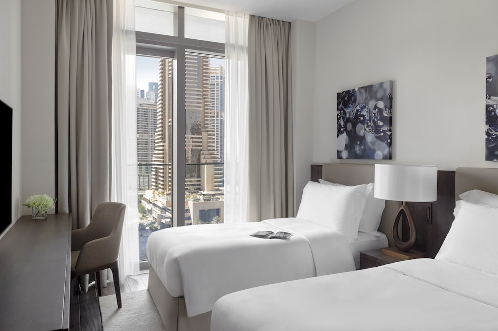 Jumeirah Living Marina Gate 12