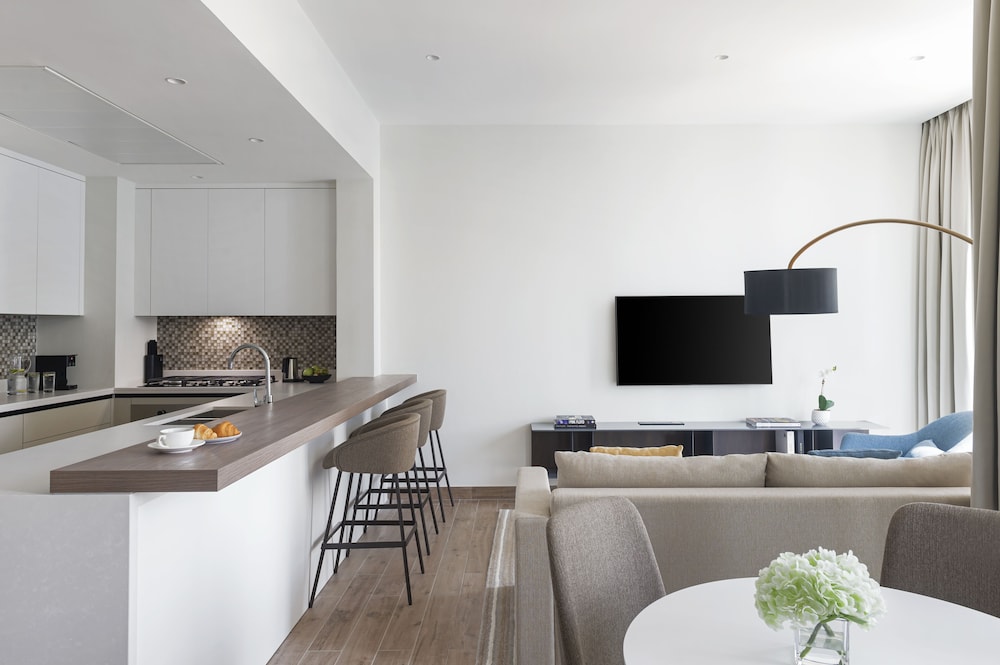 Jumeirah Living Marina Gate 22