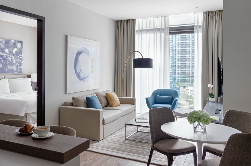 Jumeirah Living Marina Gate 24