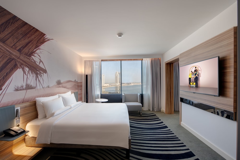Novotel Sharjah Expo Centre 6