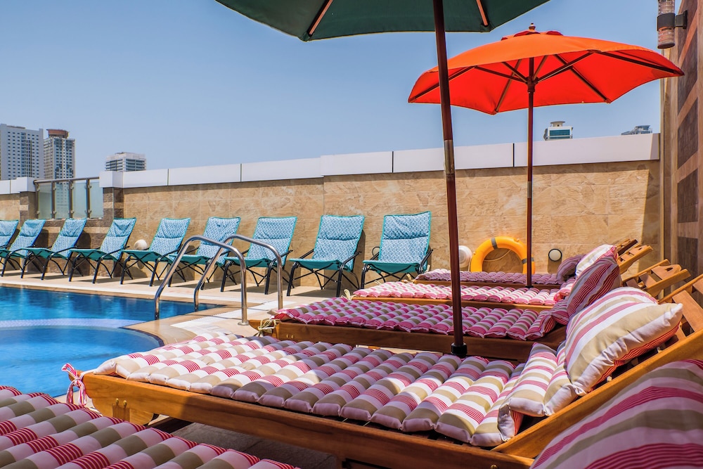 Crystal Plaza Al Majaz Hotel 13