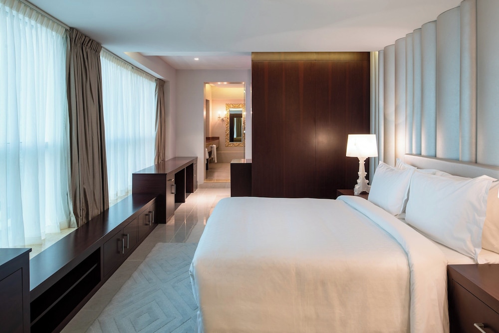 Four Points by Sheraton Sharjah 20