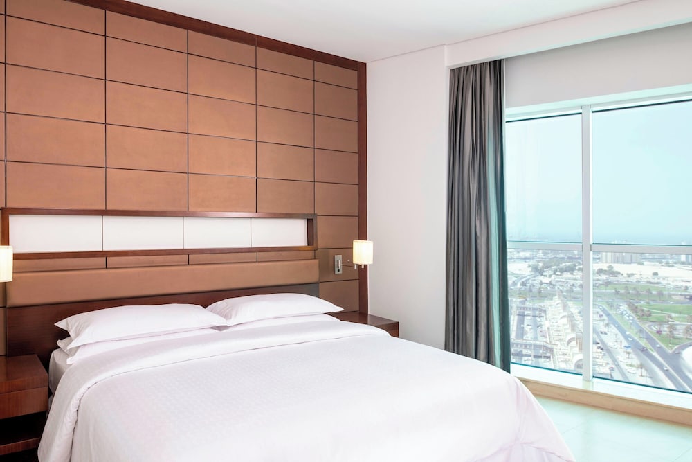 Four Points by Sheraton Sharjah 19