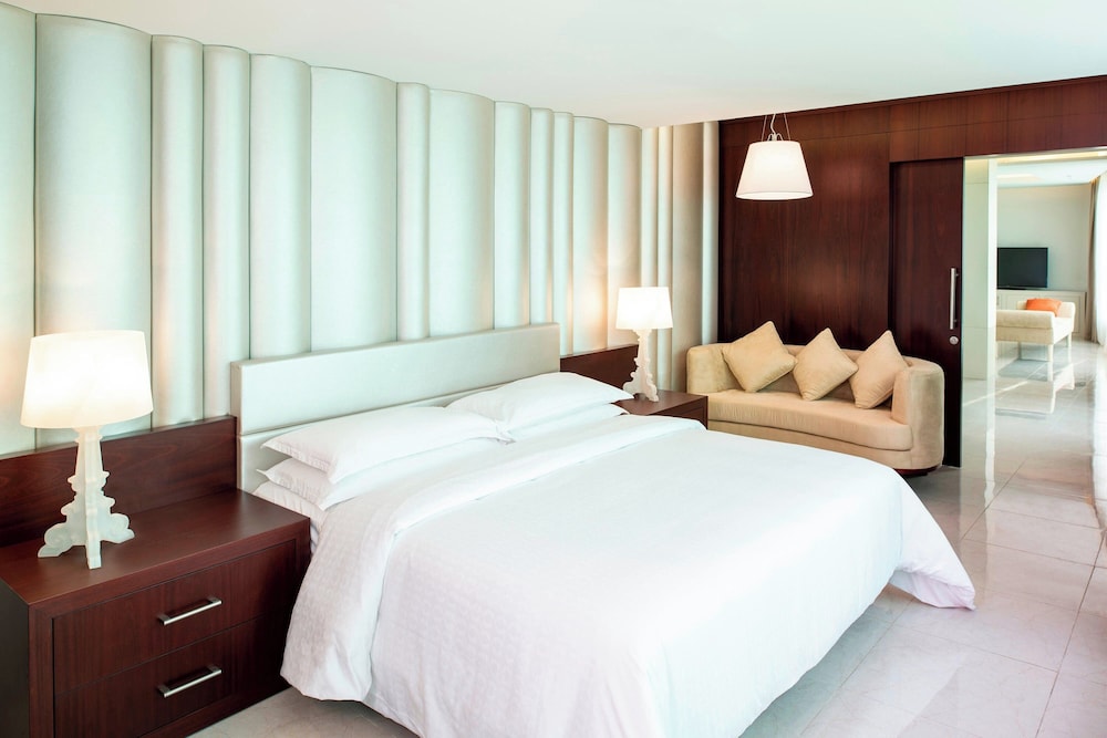 Four Points by Sheraton Sharjah 18