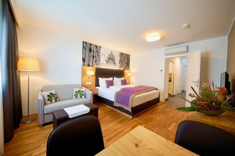 Parks 73 The Townhouse Hotel 3