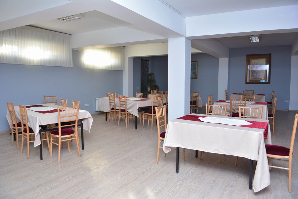 Turkiye Hotel Baku 3