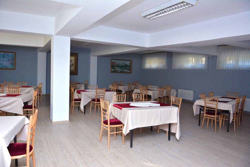 Turkiye Hotel Baku 4