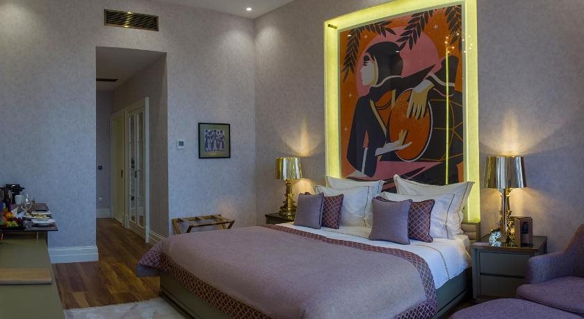 Art Gallery Hotel 10