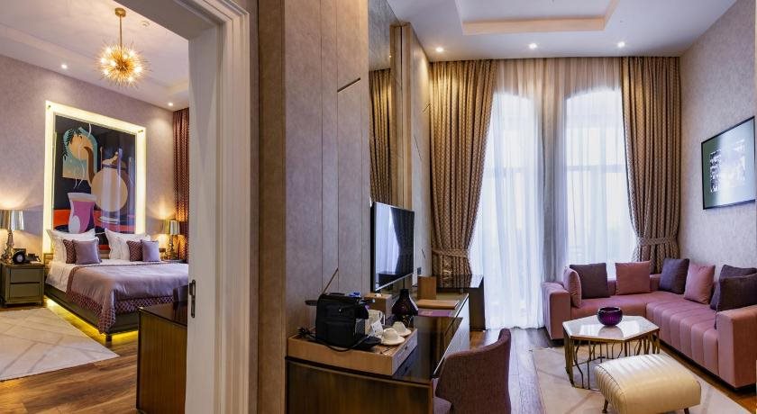 Art Gallery Hotel 17