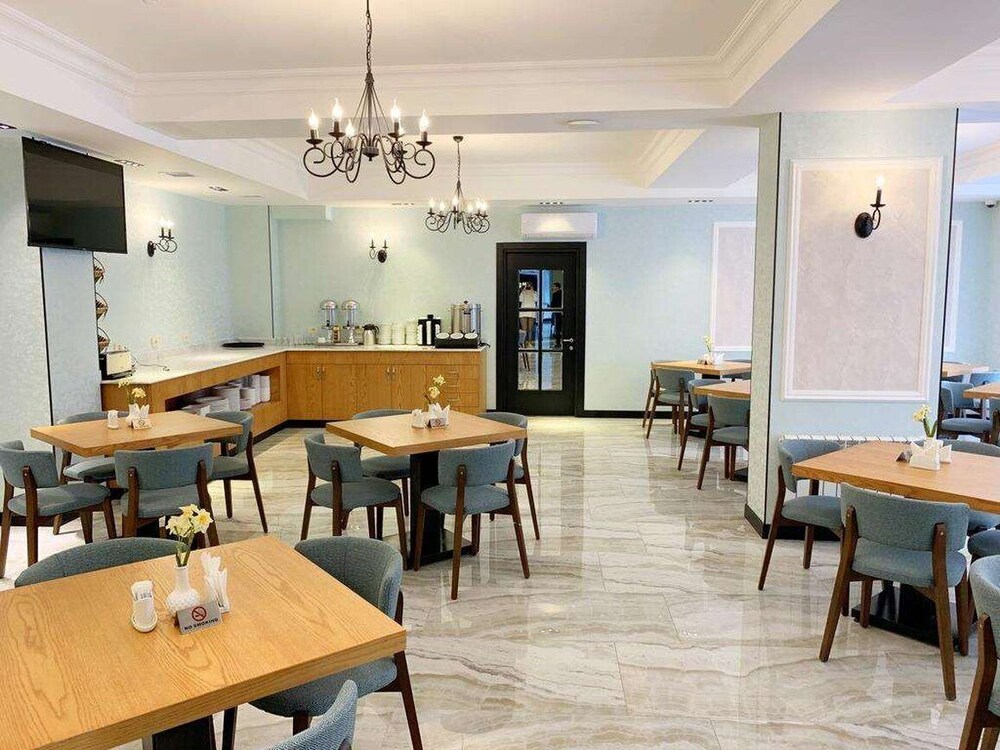 Auroom Hotel Baku 2