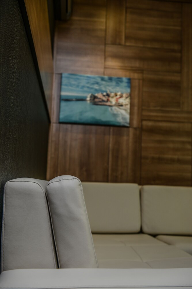 Armada Villa Hotel 1