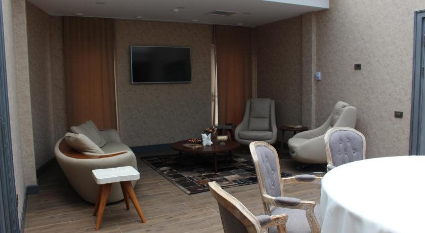 Sky Hotel 15