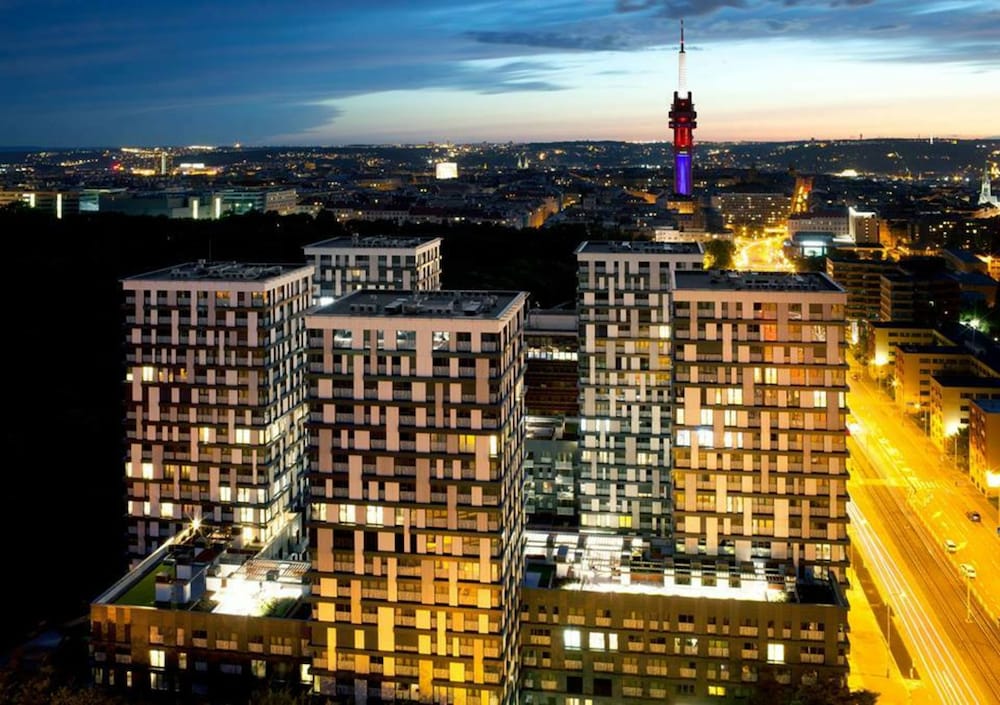 Art Garden Towers Prague 3