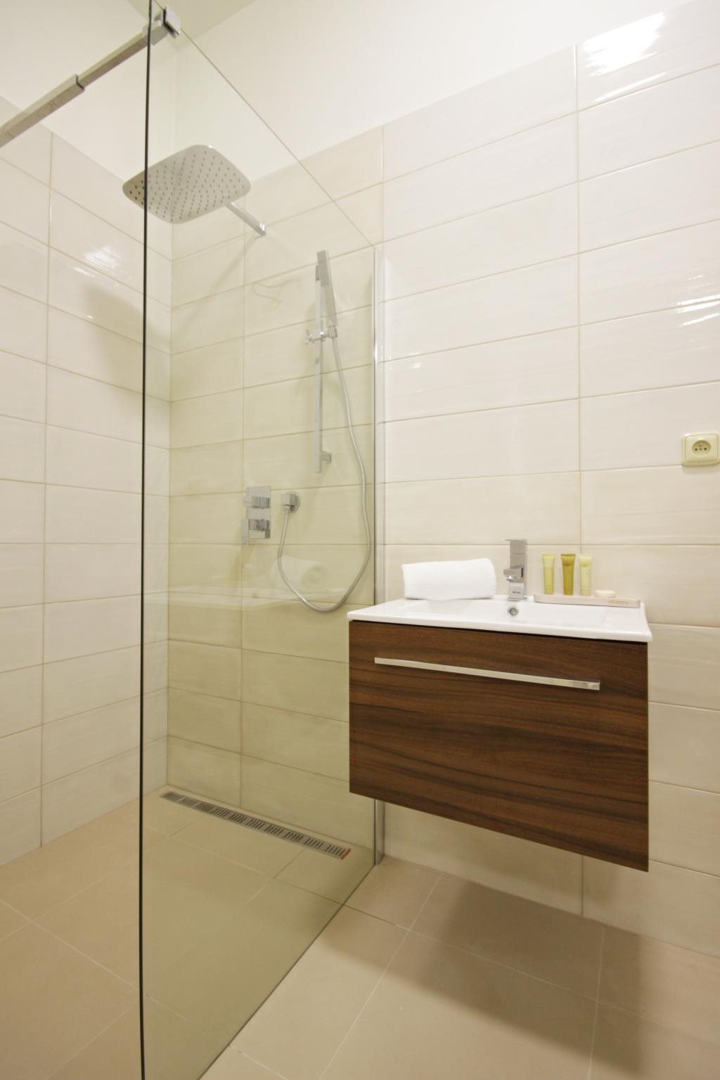 Alveo Suites 12