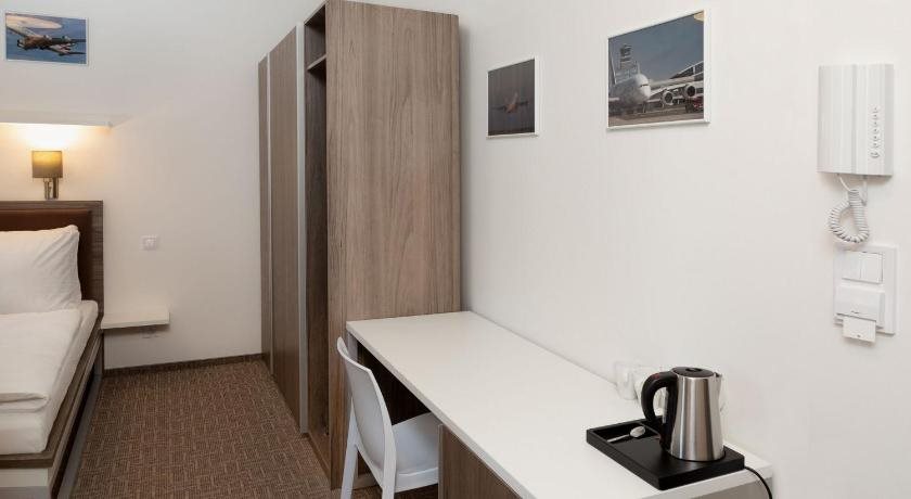 Sky Hotel Prague 3