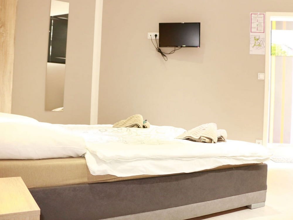Amaya Motel 14