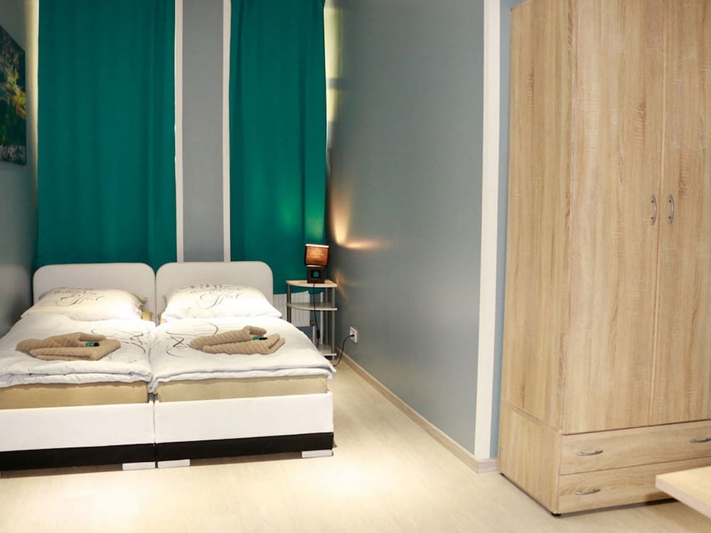 Amaya Motel 12