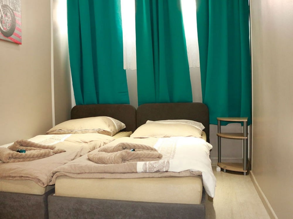 Amaya Motel 15