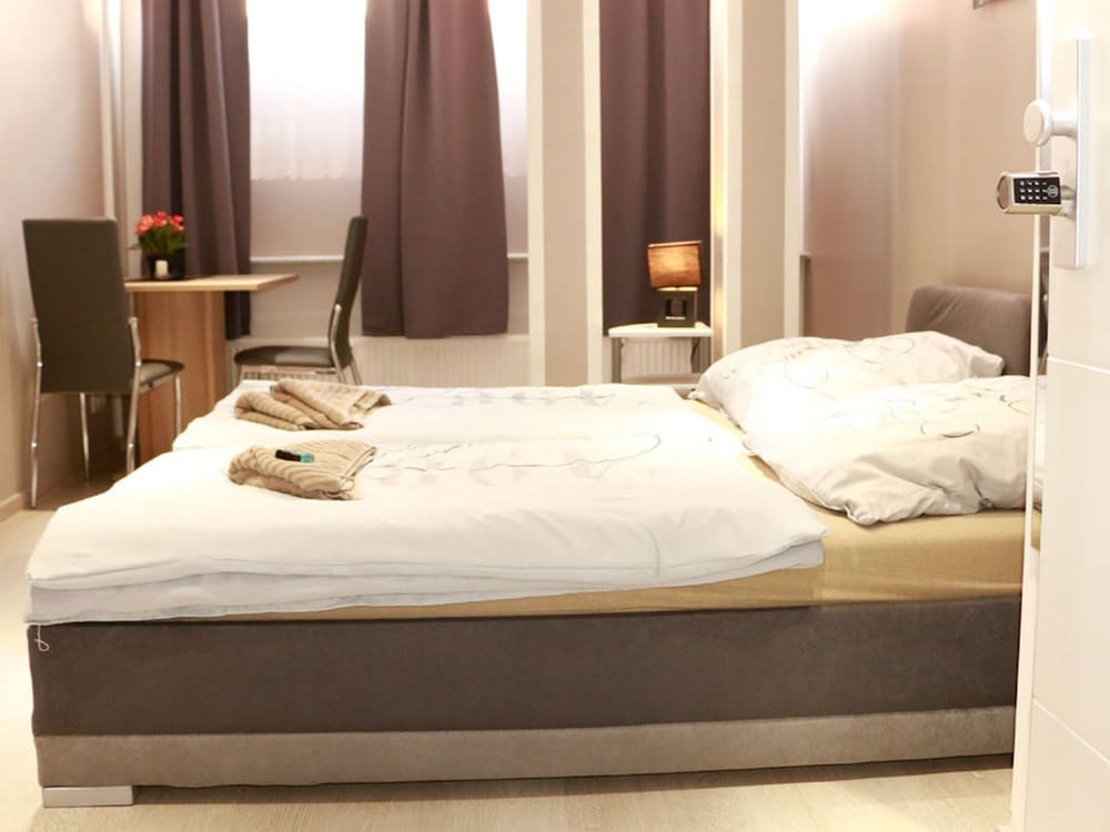 Amaya Motel 10