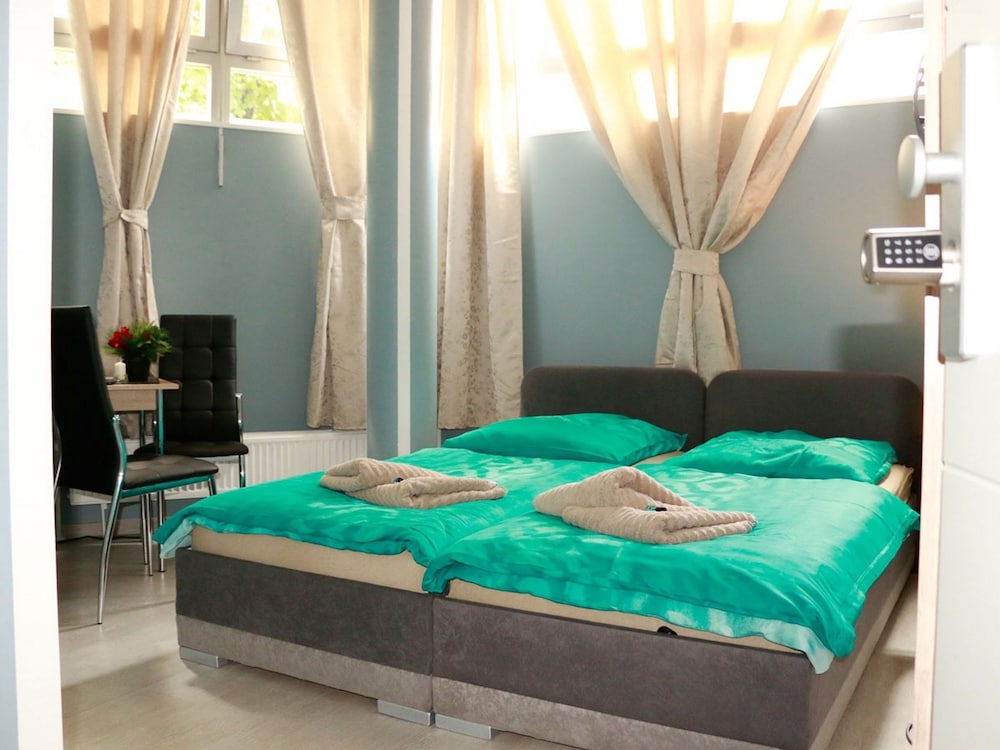 Amaya Motel 5