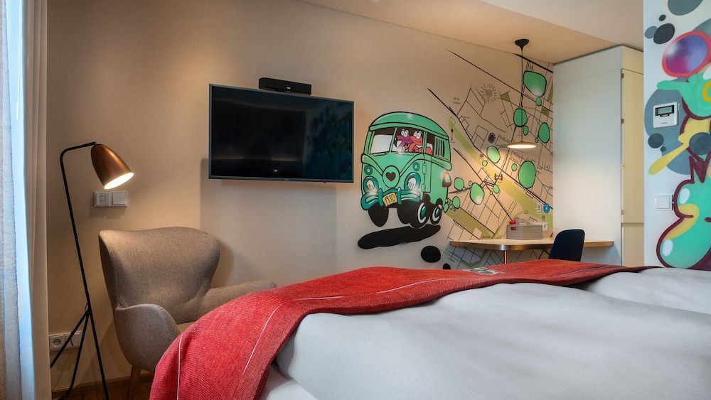 Holiday Inn - the niu, Hide Berlin Friedrichshain 10