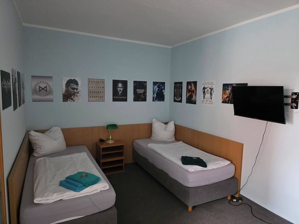 Pension am Filmpark 9
