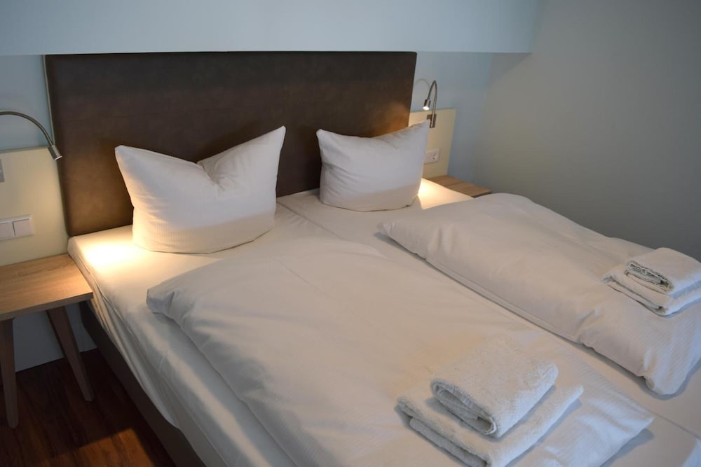 Trip Inn Residence 15