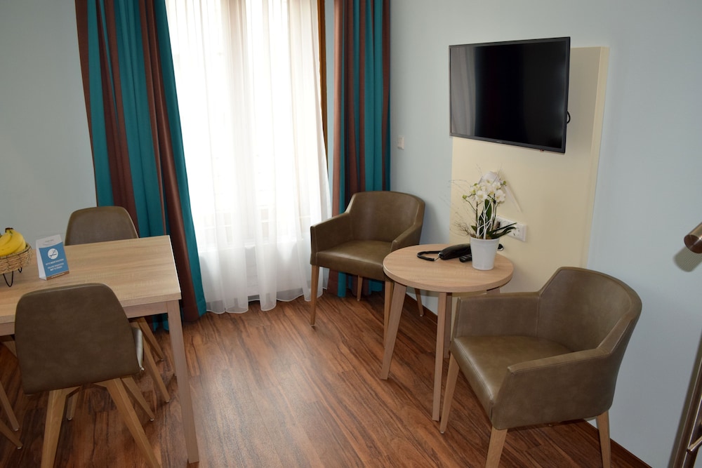 Trip Inn Residence 9