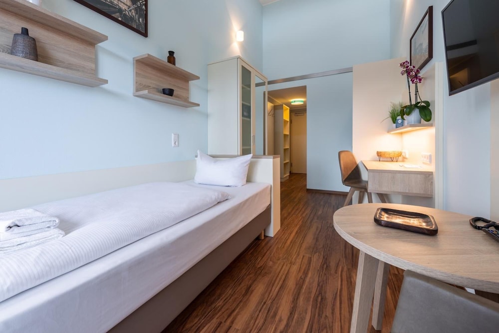 Trip Inn Residence 10