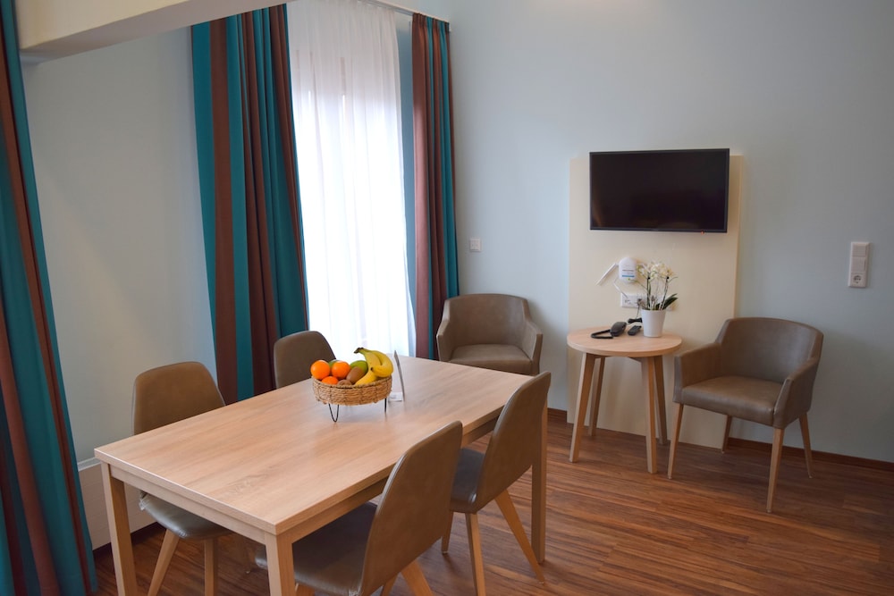 Trip Inn Residence 8