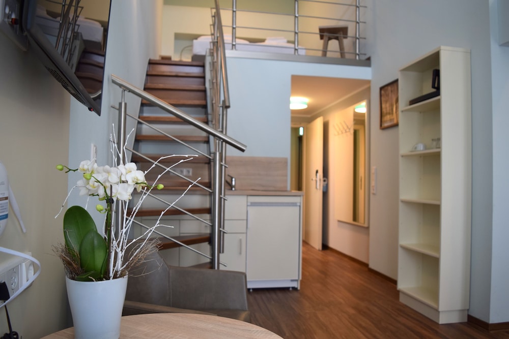 Trip Inn Residence 7
