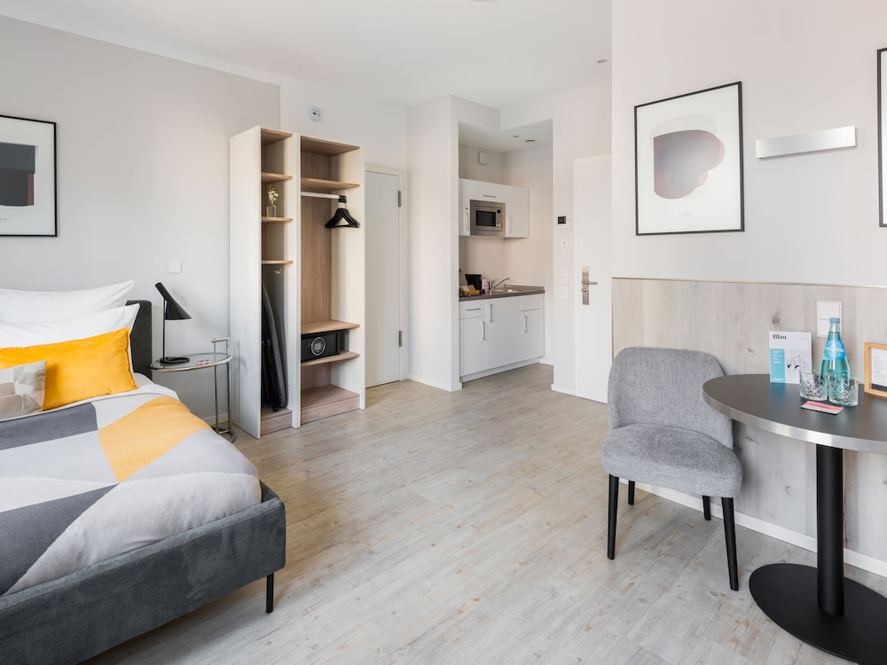 Numa Frankfurt Blau 19
