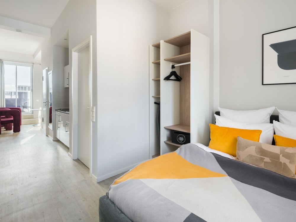 Numa Frankfurt Blau 7