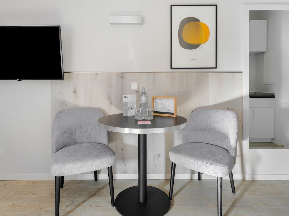 Numa Frankfurt Blau 20
