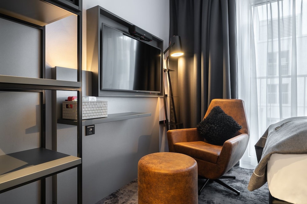 Holiday Inn - the niu, Charly Frankfurt City 7