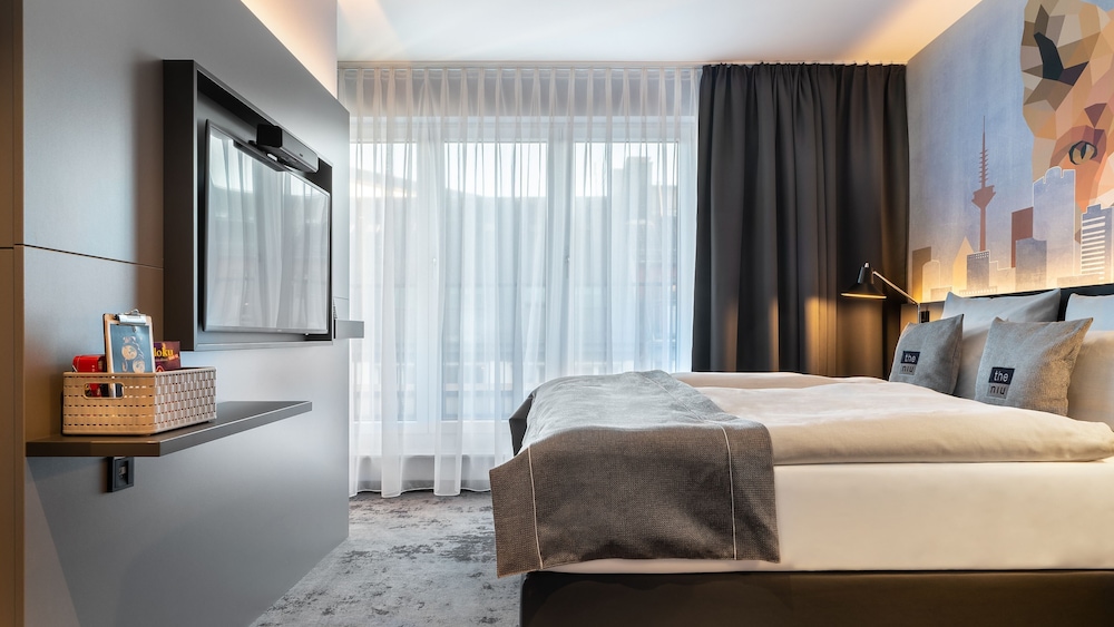 Holiday Inn - the niu, Charly Frankfurt City 11