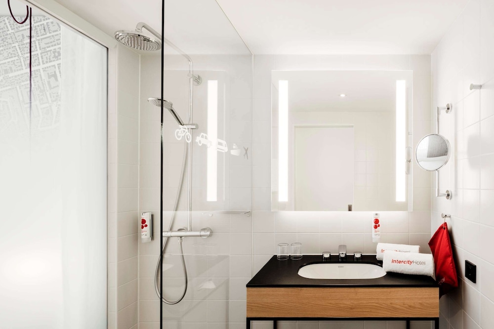 IntercityHotel Frankfurt Hauptbahnhof Süd 14