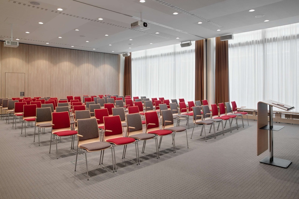 IntercityHotel Frankfurt Hauptbahnhof Süd 23