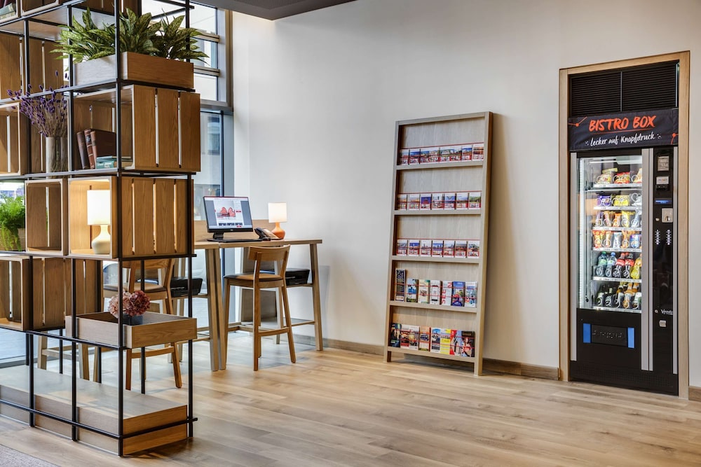 IntercityHotel Frankfurt Hauptbahnhof Süd 21