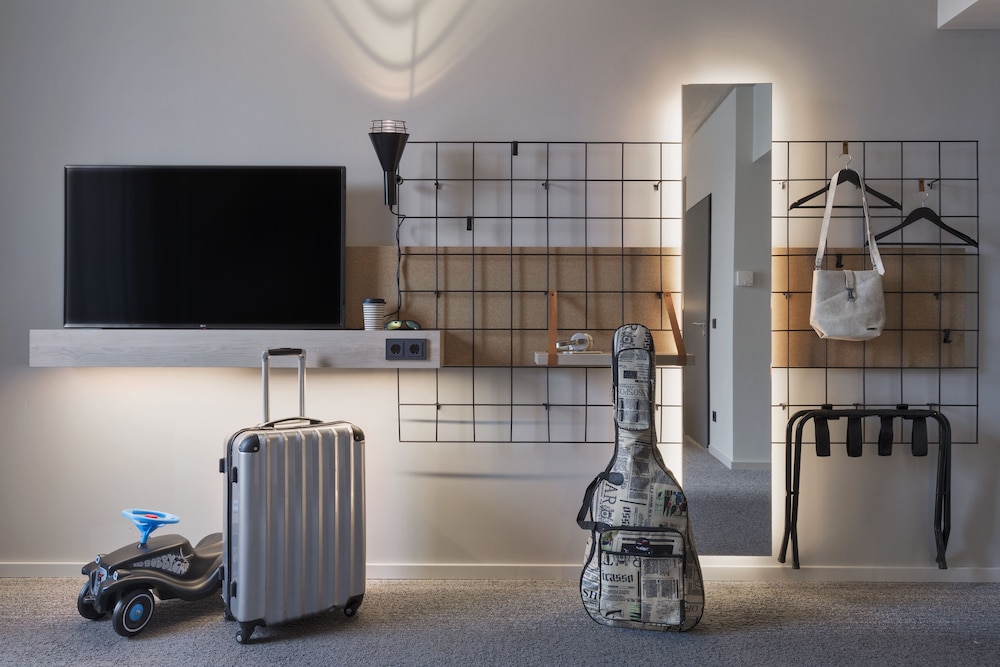 Moxy Frankfurt City Center 23