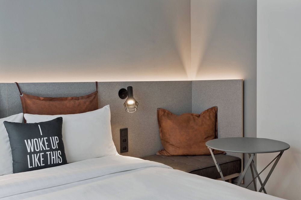 Moxy Frankfurt City Center 19