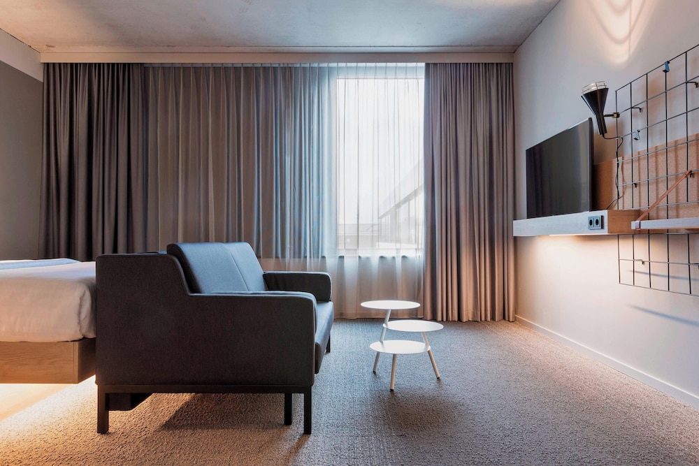 Moxy Frankfurt City Center 20