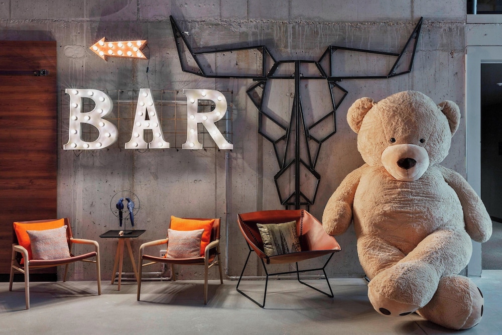 Moxy Frankfurt City Center 4