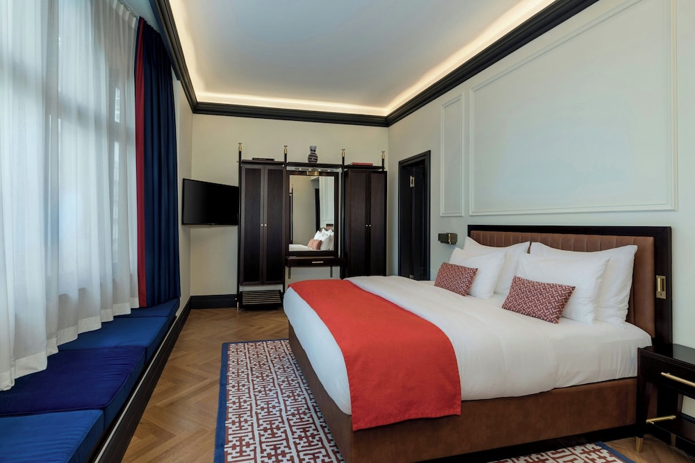 LUME Boutique Hotel, Autograph Collection 13