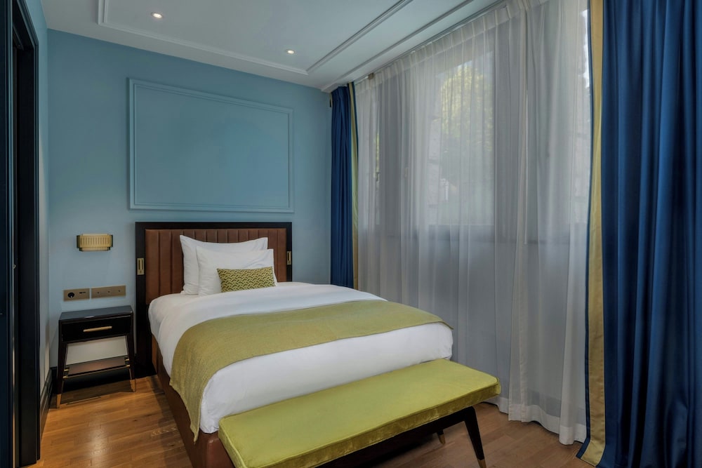 LUME Boutique Hotel, Autograph Collection 20