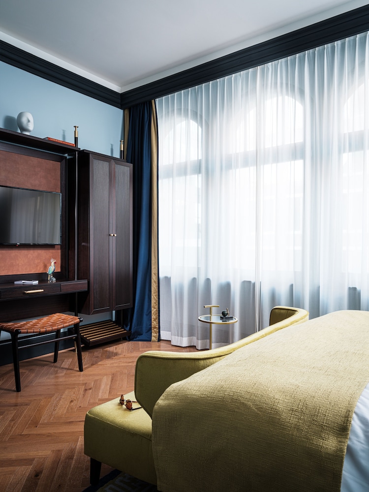 LUME Boutique Hotel, Autograph Collection 23